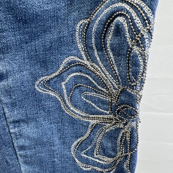 Chicos Pull On Jeggings Ankle Jeans Size 1 US 8 Embroidered Floral Stretch Blue - Picture 4 of 8